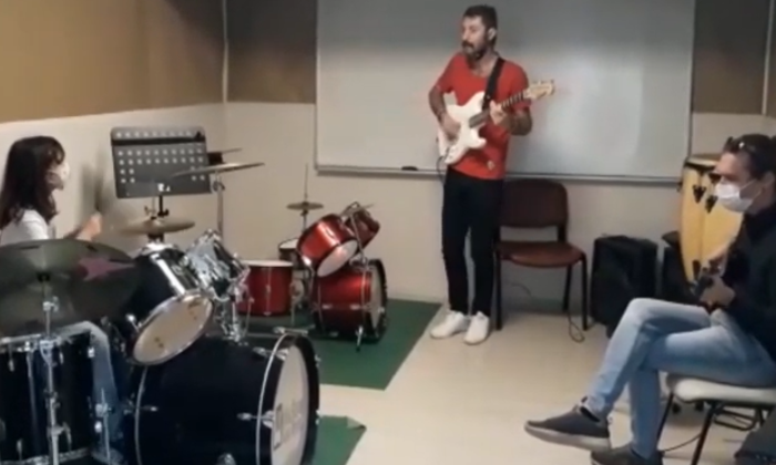 BATERİ DERSİ ( Öğrencimiz: Eylül Altıntaş)