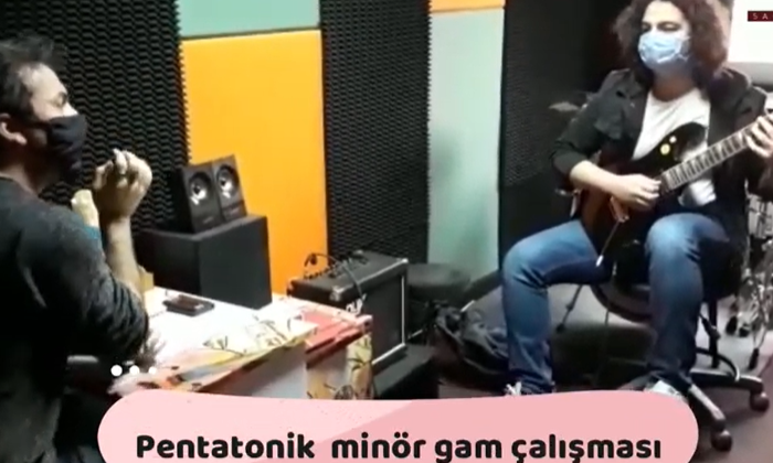 ELEKTRO GİTAR DERSİ (ÖĞRENCİMİZ: MERT ÇELEBİ)